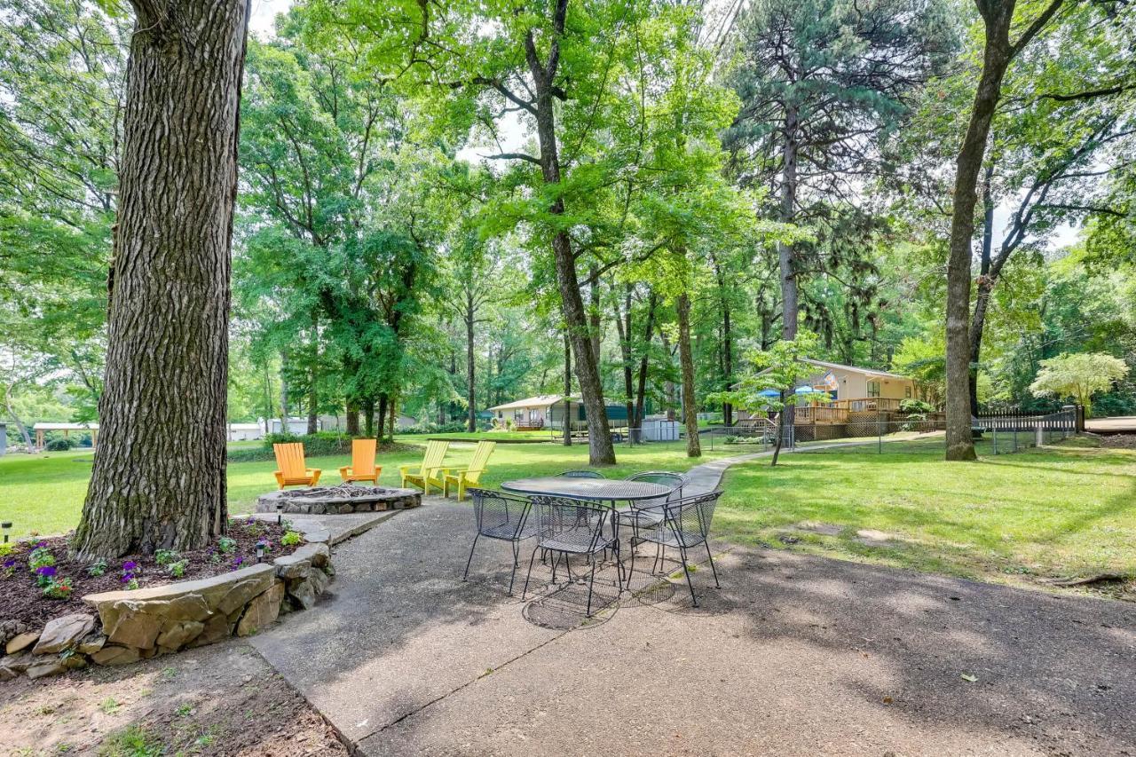 Lakefront Hot Springs Home With Furnished Deck! Kültér fotó